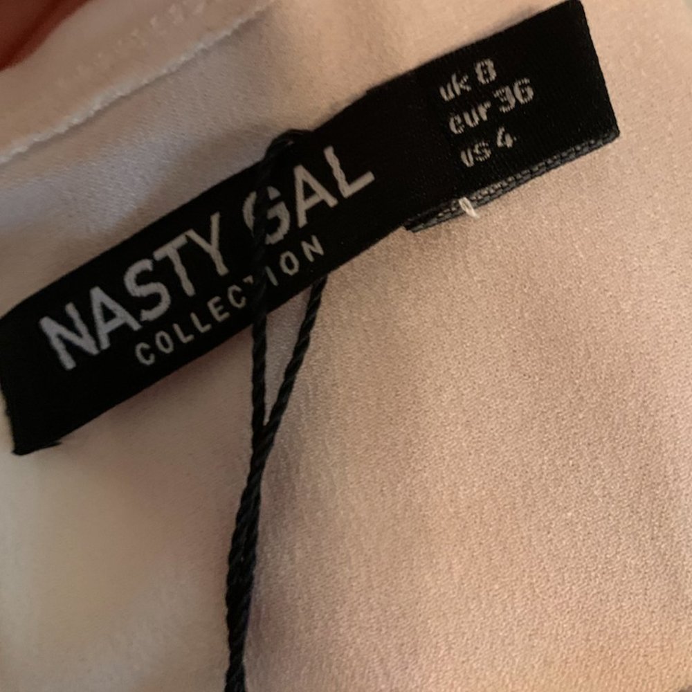 BNWT Nasty Gal Button Front top - Picture 4 of 4